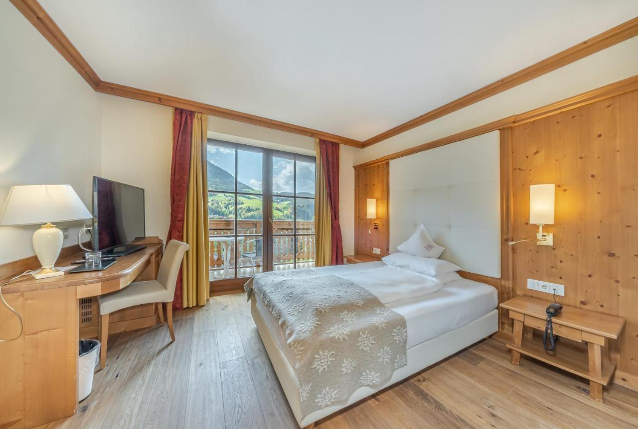 Alpin & Vital Hotel La Perla Urtijëi Dış mekan fotoğraf